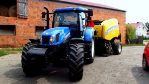 New Holland T6.165 & New Holland Roll-Belt 150C