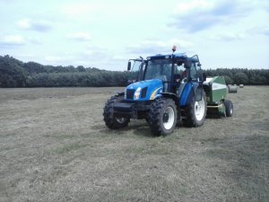 New Holland T5040 + Farma II