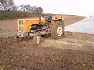 Ursus C-360 i kultywator