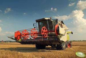 Claas Mega 350