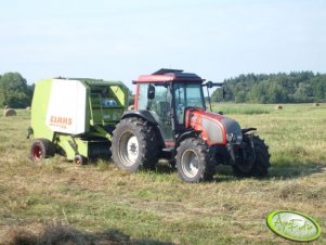 Valtra A95 + Claas Rollant 66