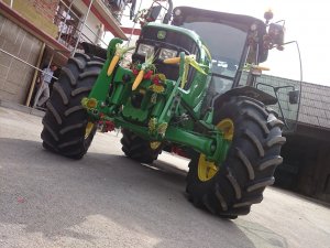 John Deere 5080r