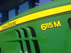 John Deere 6115 M