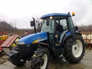 New holland td5050