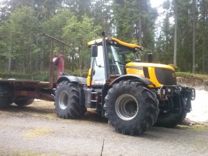 JCB 3230