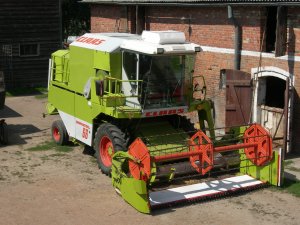 Claas Dominator 66