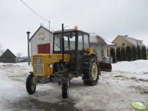 Ursus C-360 3P + pług