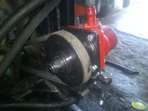 Pompa od wspomagania Ursus C-360