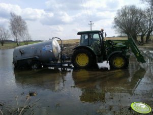 John Deere 5090R + Pomot