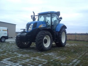 New Holland T6070