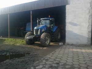 New Holland TG 285