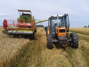 Claas Protector & renault 106.54