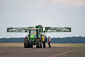 Deutz-Fahr Agrotrac 620 + Unia era 4024