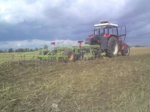 Zetor 8245 + Fortschritt b 402