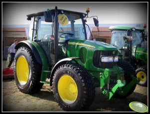 John Deere 5070M