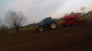 New Holland T7050 & Horsch Pronto 4DC