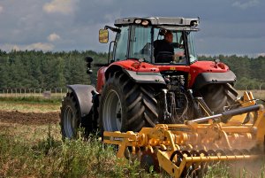 Massey Ferguson 7624