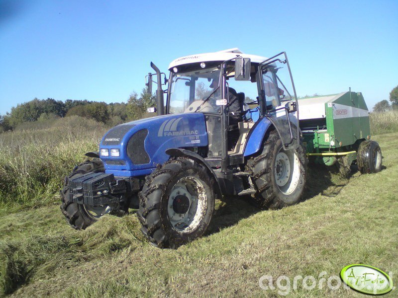 Farmtrac 690 DT + prasa