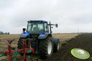 New Holland  TM165