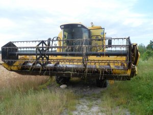 New Holland TX 64 PLUS