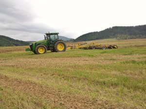 John Deere 8360 R + Bednar Swifterdisc XE 10000