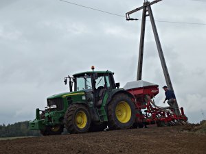 John Deere 6630