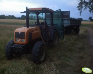 Renault Fructus & przyczepa