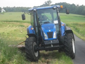 New Holland TD5.85