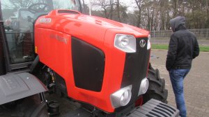 Kubota M110GX
