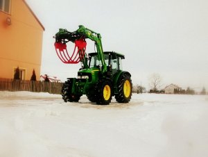 John Deere 5100r