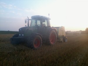 Fendt 312 Vario & Krone KR130