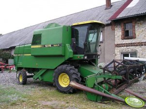 John Deere 1075