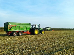 John Deere 6150R + Pronar T669 & Fendt