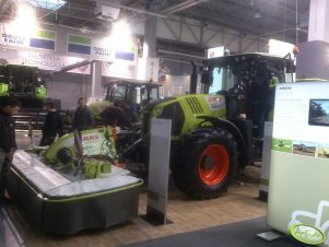 Claas Arion 640