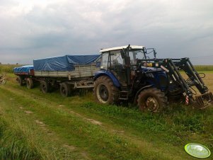 Farmtrac 675DT i przyczepy