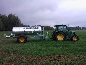 John Deere 5100R + Joskin 600ME