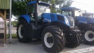 New Holland T8 390