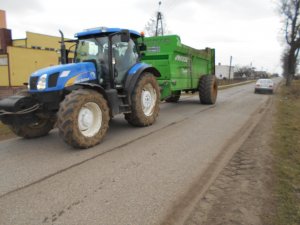 New Holland T6050 Joskin