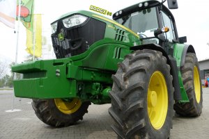 John Deere 6130M