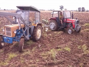 Ursus C-330 + UG 5 podorywkowy i Massey Ferguson 255 + UG 5 podorywkowy