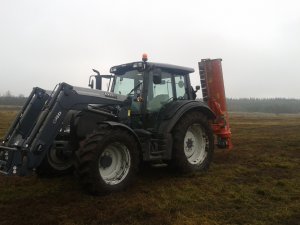 Valtra vs Kuhn