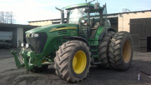 John Deere 7920