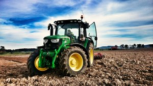 John Deere 6125R