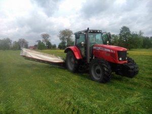 Massey Ferguson + kuhn