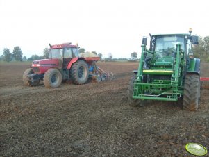 John Deere 5090R & Case 5140