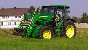 John Deere 5100 r