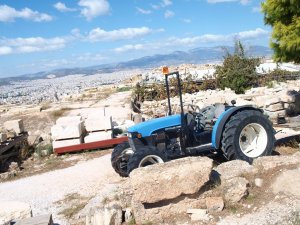 New Holland tn80