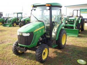 John Deere 3720