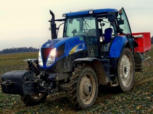 New Holland T6080 & Rauch Axis - H EMC - W