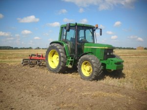 John Deere 6400 + Agregat Scierniskowy